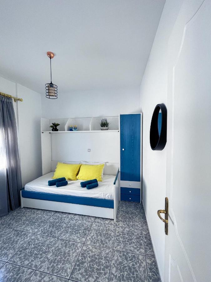 Coastline Apartment Néa Péramos 外观 照片