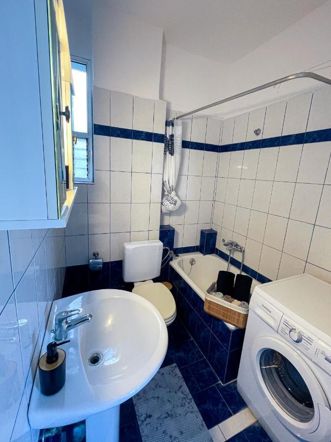 Coastline Apartment Néa Péramos 外观 照片