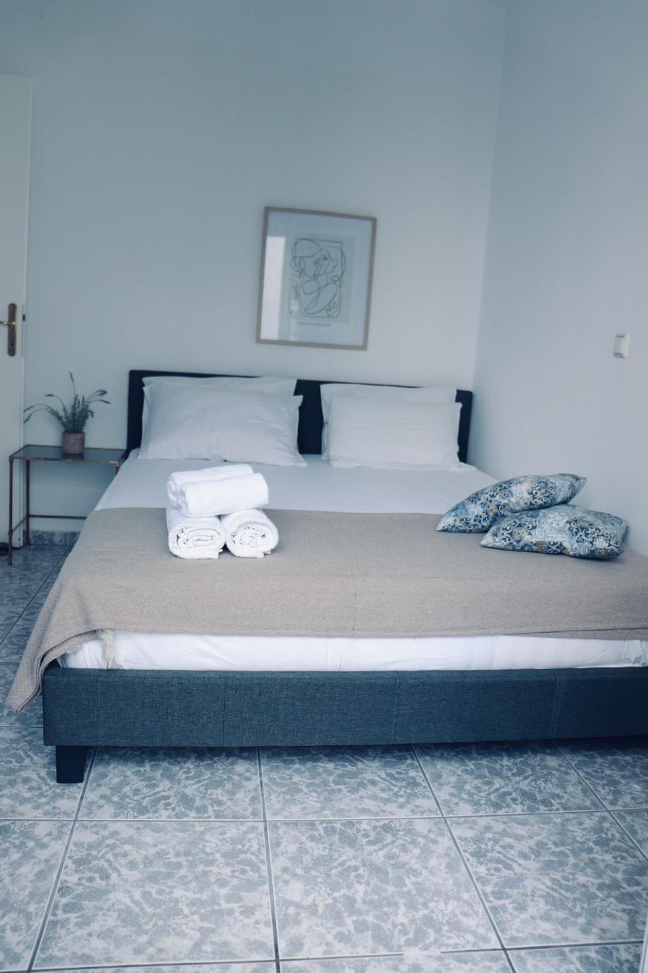 Coastline Apartment Néa Péramos 外观 照片